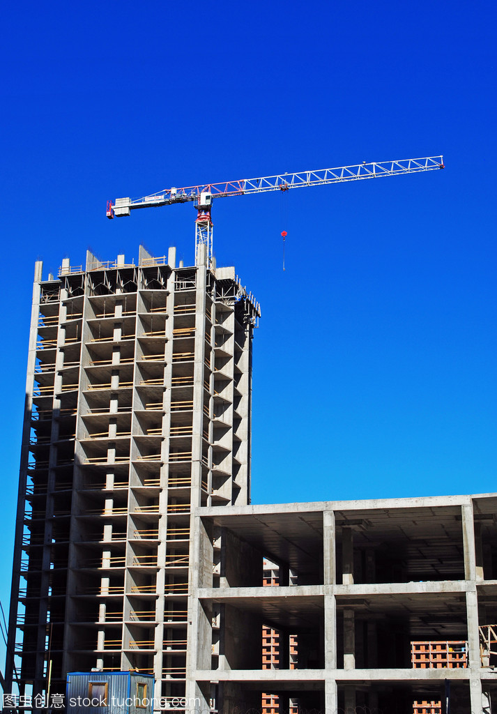 陽光燦爛的日子里，房地產建筑的革新與未來